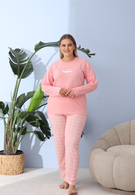 Pijama Dama ,Big Size ,'HAPPY SATURDAY cu Pantloni si Maneca lunga, Culoare Coral ,Engros